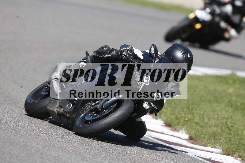 /Archiv-2025/48 25.08.2025 Cornu Master School ADR/rot-rouge/34